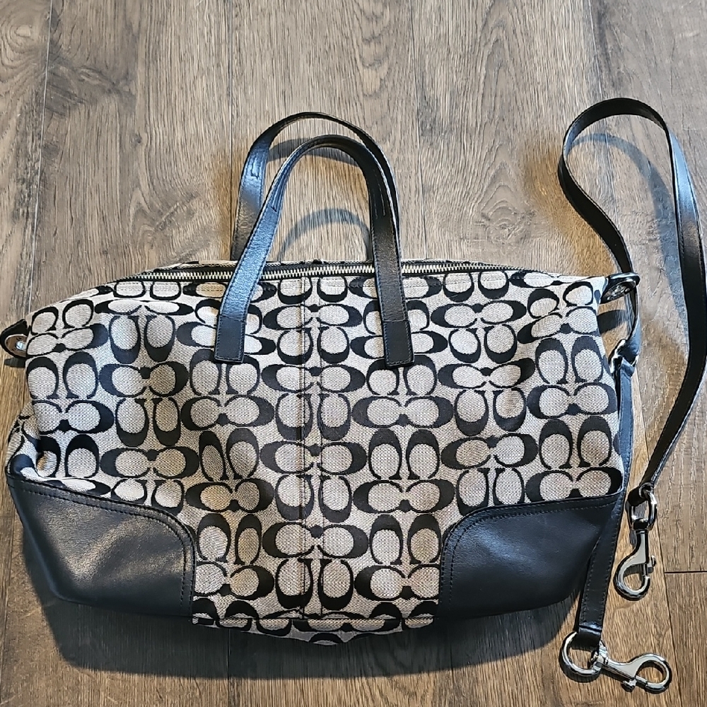 Coach Black Tan Signature Canvas Shoulder Bag Hand Large Size Leather Purse